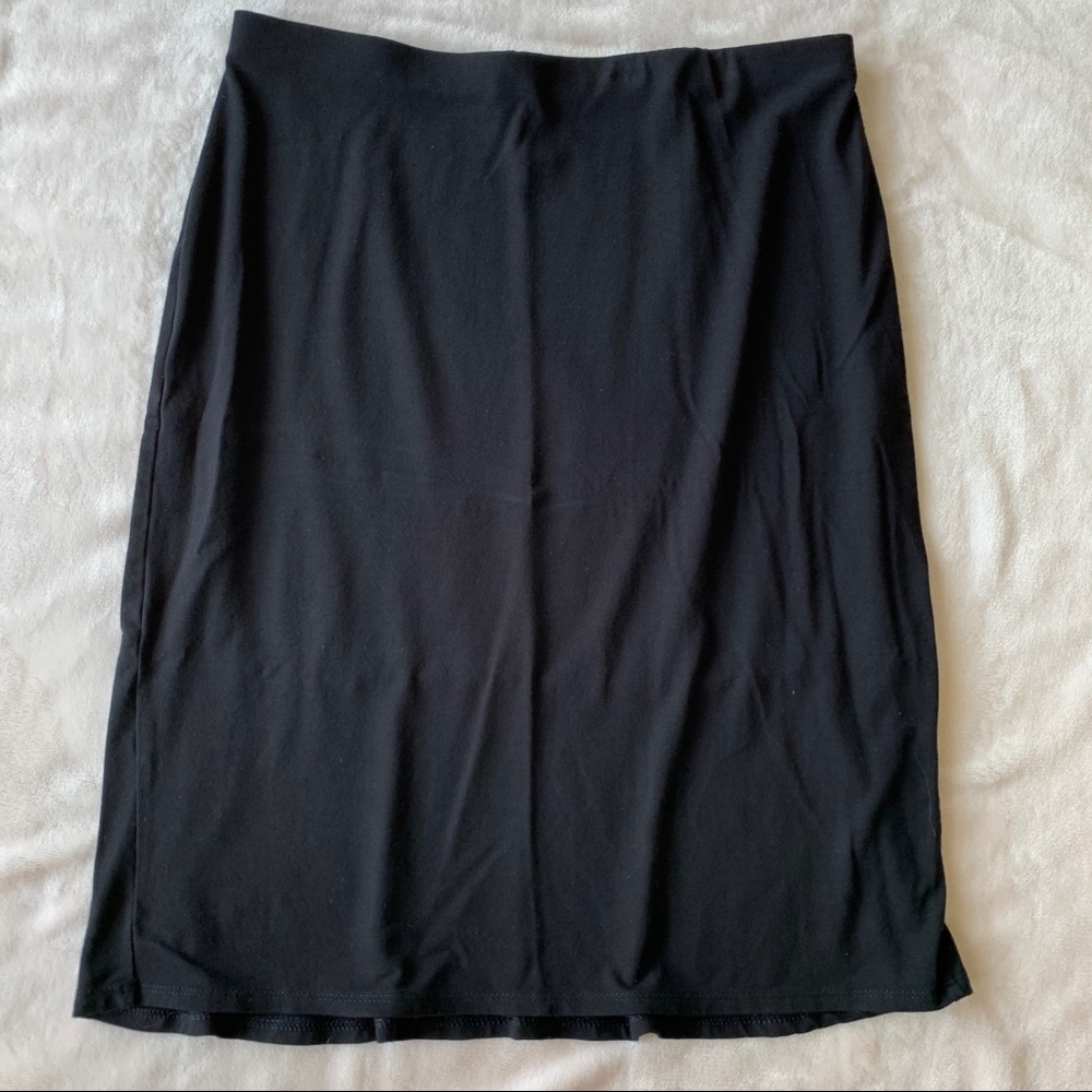 Black skirt